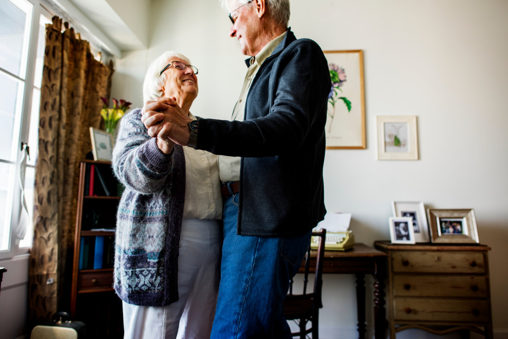 old people dancing