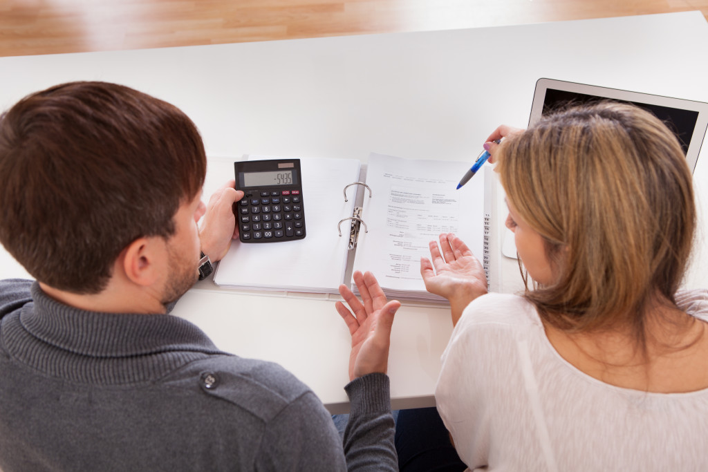 couple planning their budget