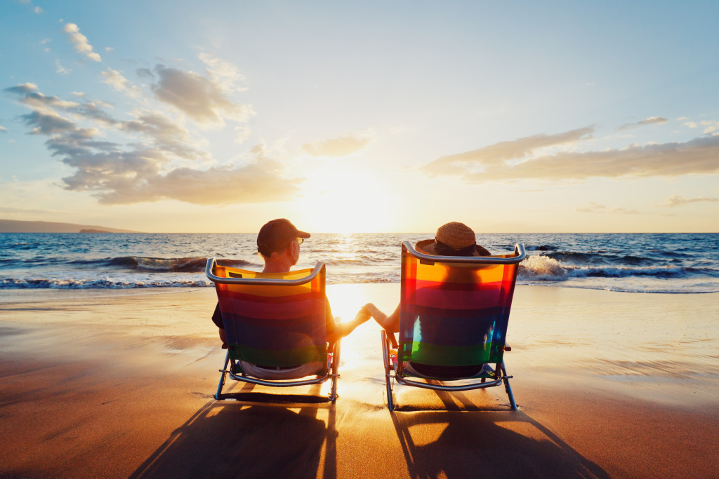 Beach date couples