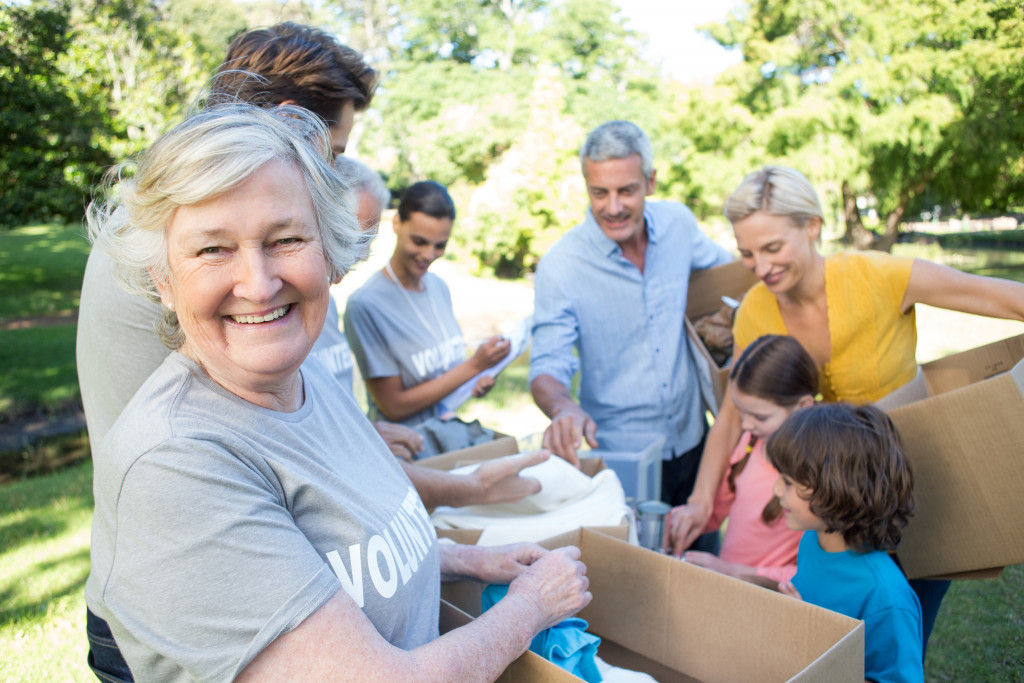 Volunteering family